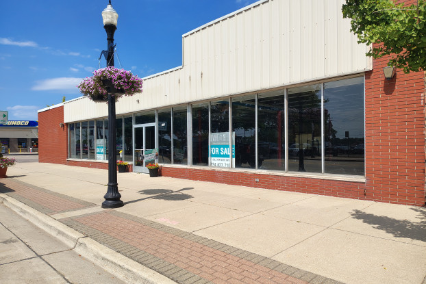458 Main St. - photo by Sarah Rigg