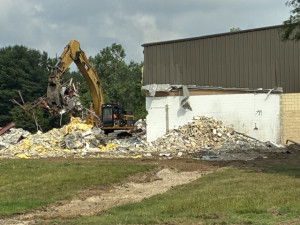 Haggerty Elementary undergoing demolition.